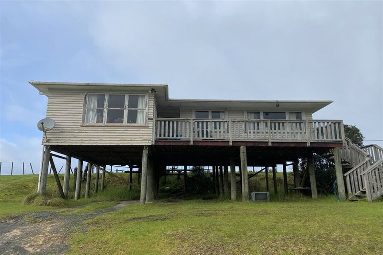 Photo of property in 35 Boundary Road, Hikurangi, 0114