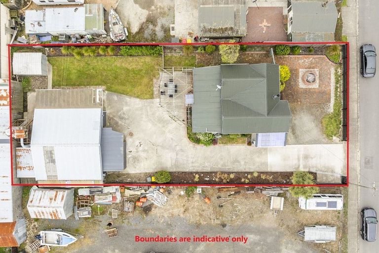 Photo of property in 8 Helensbrook Road, Milton, 9220