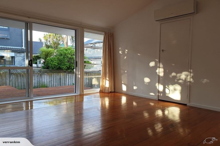 Photo of property in 2/14a Puriri Street, Takapuna, Auckland, 0622