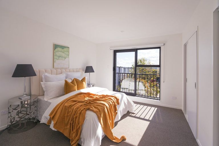 Photo of property in 15 Falcon Crescent, Hobsonville, Auckland, 0618