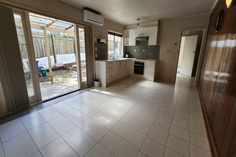 Photo of property in 1/13 Sydney Street, Hauraki, Auckland, 0622