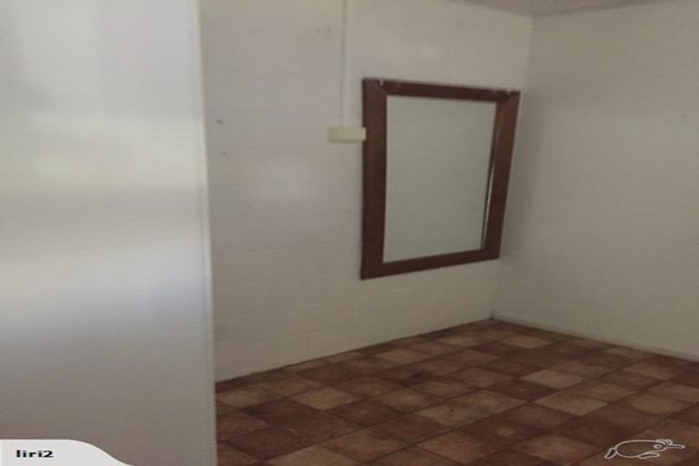 Photo of property in 2c/7-11 Bute Road, Browns Bay, Auckland, 0630