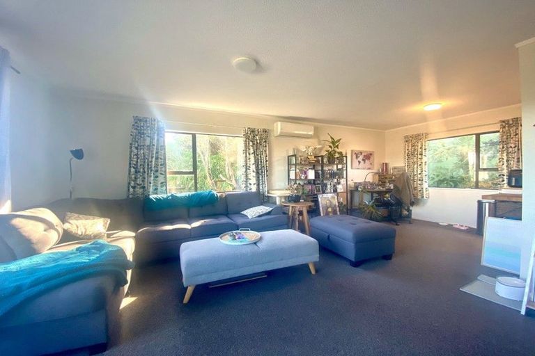 Photo of property in 8 Gaff Place, Whitby, Porirua, 5024