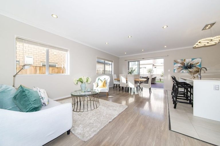 Photo of property in 10 Sunshine Lane, Flat Bush, Auckland, 2019