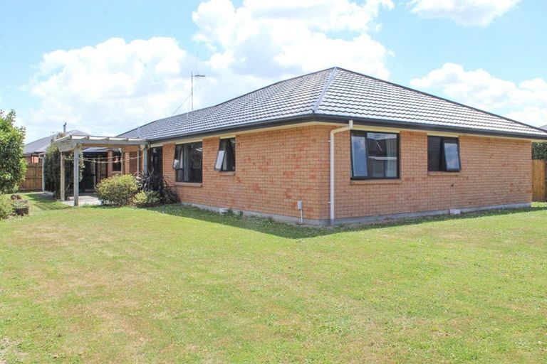 Photo of property in 22 Liberty Grove, Kelvin Grove, Palmerston North, 4414