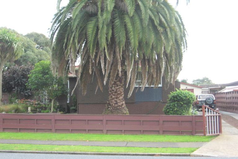 Photo of property in 57 Casuarina Road, Half Moon Bay, Auckland, 2012