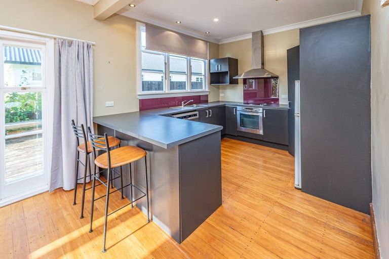 Photo of property in 8 Peakes Road, Saint Johns Hill, Whanganui, 4501