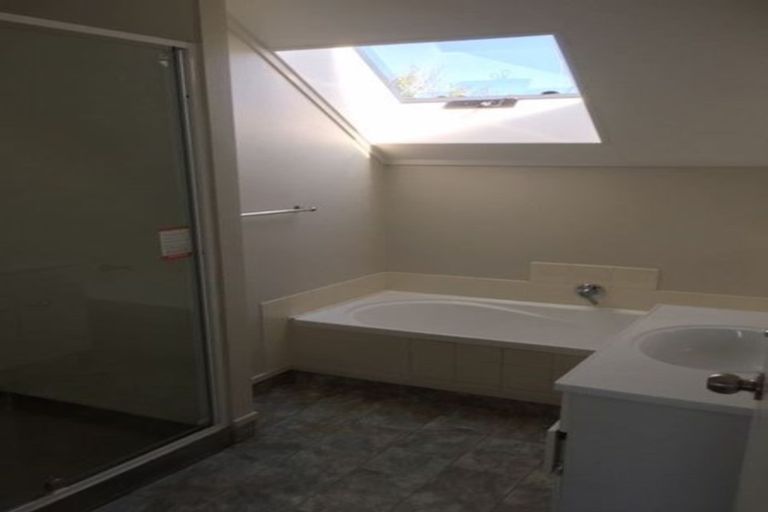 Photo of property in 15a Brocas Avenue, Hillcrest, Hamilton, 3216