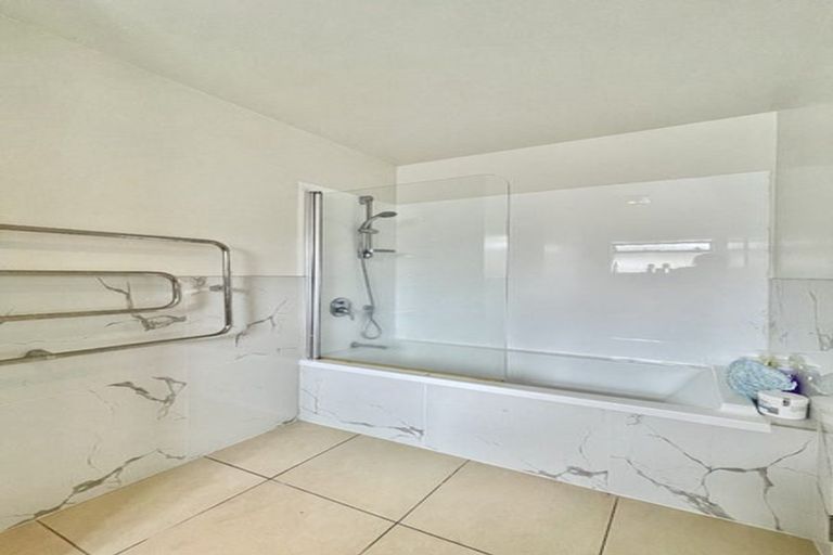 Photo of property in 37 Fraser Colman Grove, Wainuiomata, Lower Hutt, 5014