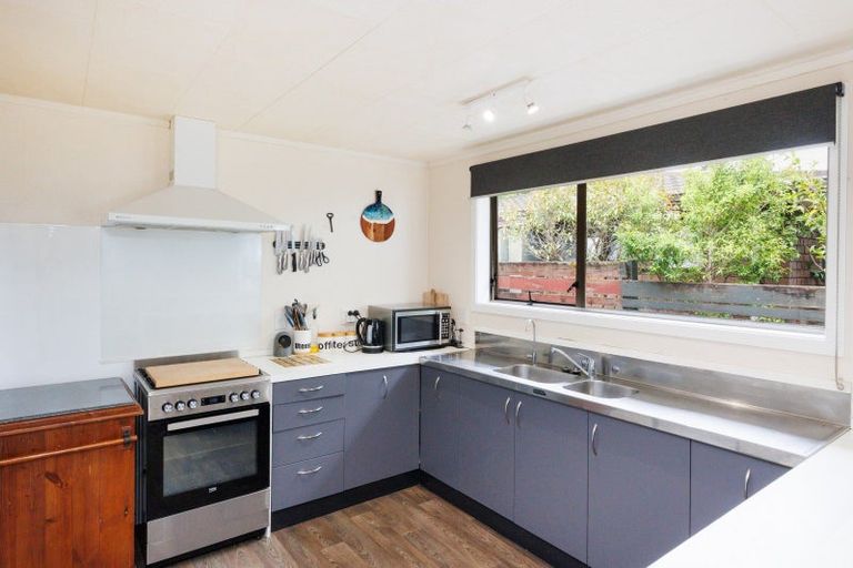 Photo of property in 4/311 Fitzherbert Avenue, West End, Palmerston North, 4410