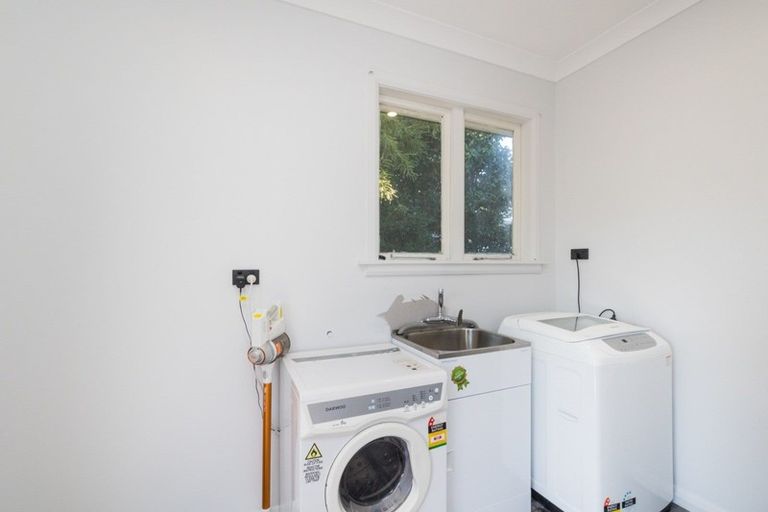 Photo of property in 33 Seddon Street, Takaro, Palmerston North, 4412