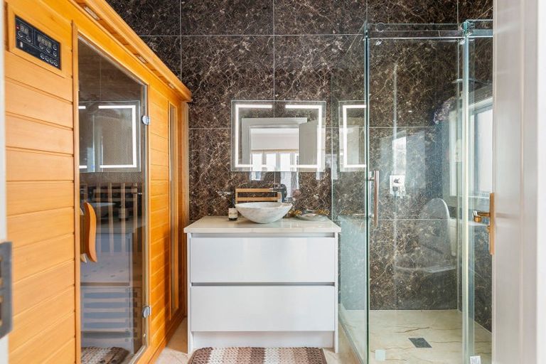 Photo of property in 116 Polo Prince Drive, Alfriston, Auckland, 2105
