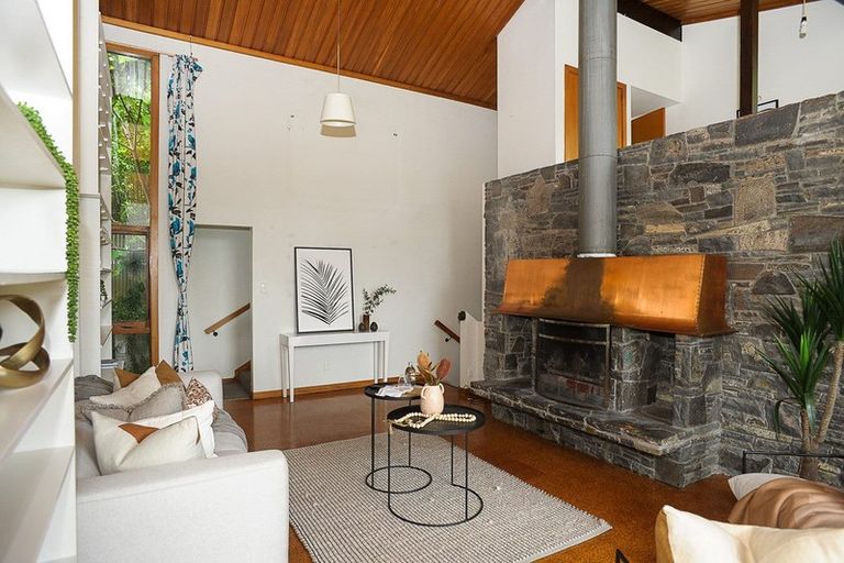 Photo of property in 23 Merlincote Crescent, Governors Bay, Lyttelton, 8971