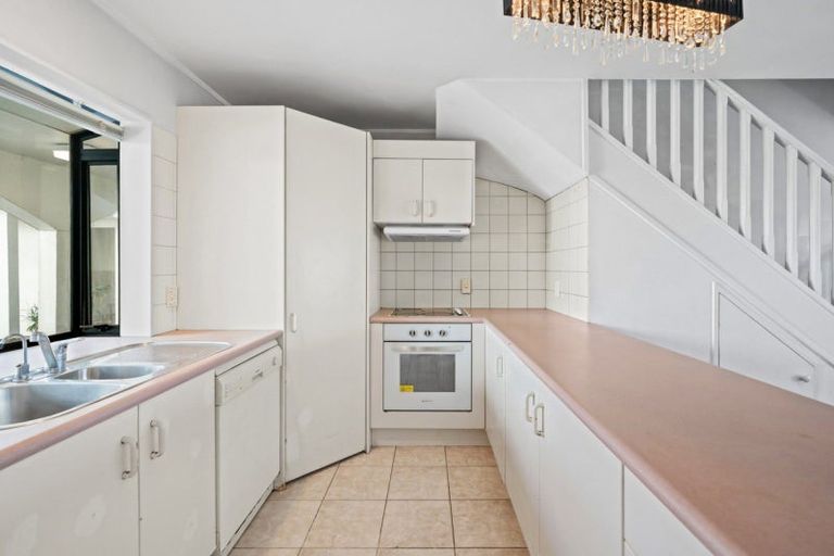 Photo of property in 2/77 Saint George Street, Papatoetoe, Auckland, 2025