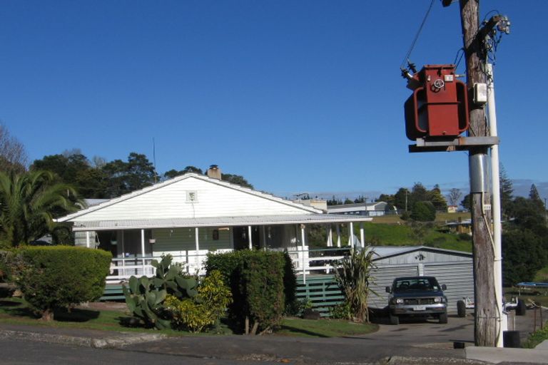 Photo of property in 7 Whiteman Road, Kawakawa, 0210