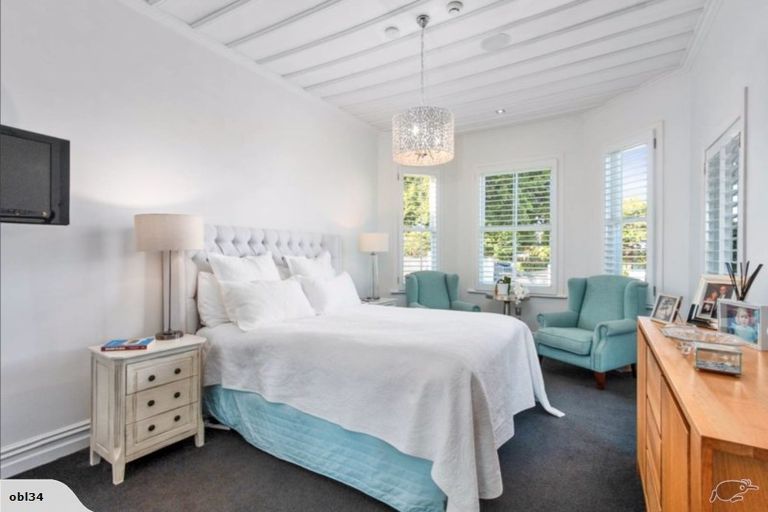 Photo of property in 71 Beach Road, Mellons Bay, Auckland, 2014