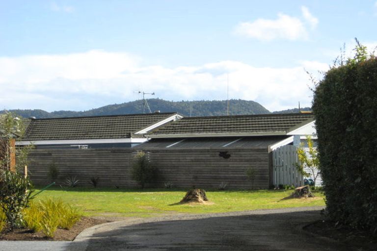 Photo of property in 46 Nisbet Terrace, Kinloch, Taupo, 3377