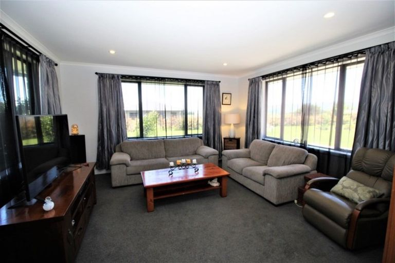 Photo of property in 8 Gordon Street, Woodville, 4920