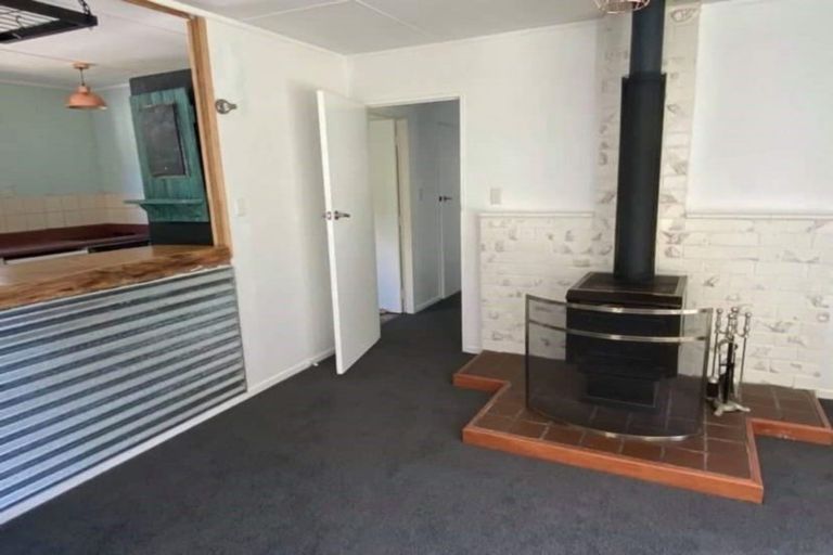 Photo of property in 12 Tame Porati Street, Manakau, Levin, 5573