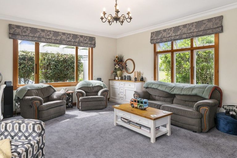 Photo of property in 1070 Queen Street East, Levin, 5510