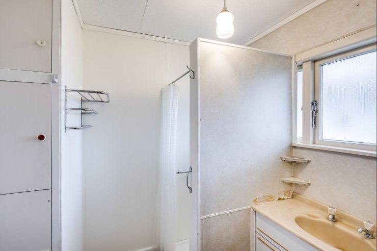 Photo of property in 2/108 Charlotte Crescent, Mayfair, Hastings, 4122