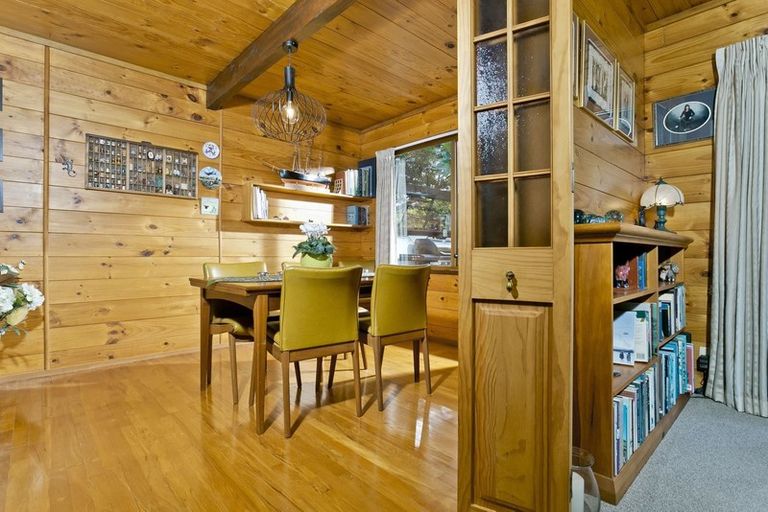 Photo of property in 36 Awaruku Road, Torbay, Auckland, 0630