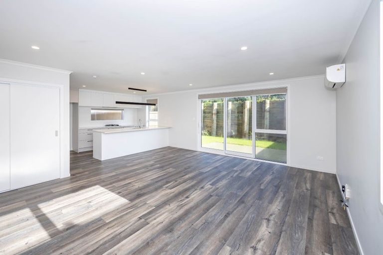 Photo of property in 13 Waruhia Crescent, Rototuna North, 3210