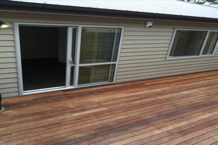 Photo of property in 12a Withers Road, Glen Eden, Auckland, 0602