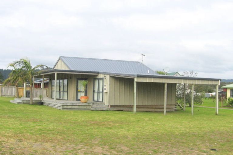 Photo of property in 108 Castle View Road, Matarangi, Whitianga, 3592