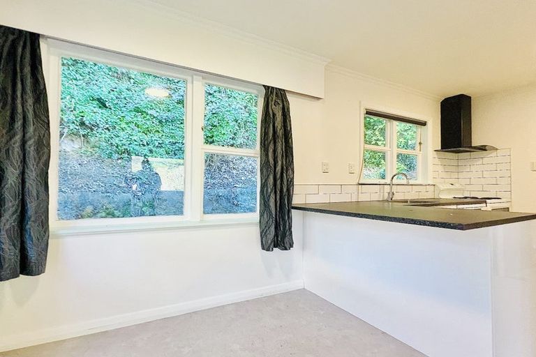Photo of property in 50 Randwick Road, Northland, Wellington, 6012