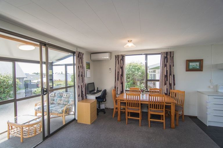 Photo of property in 3/28 Avenue Road, West End, Timaru, 7910
