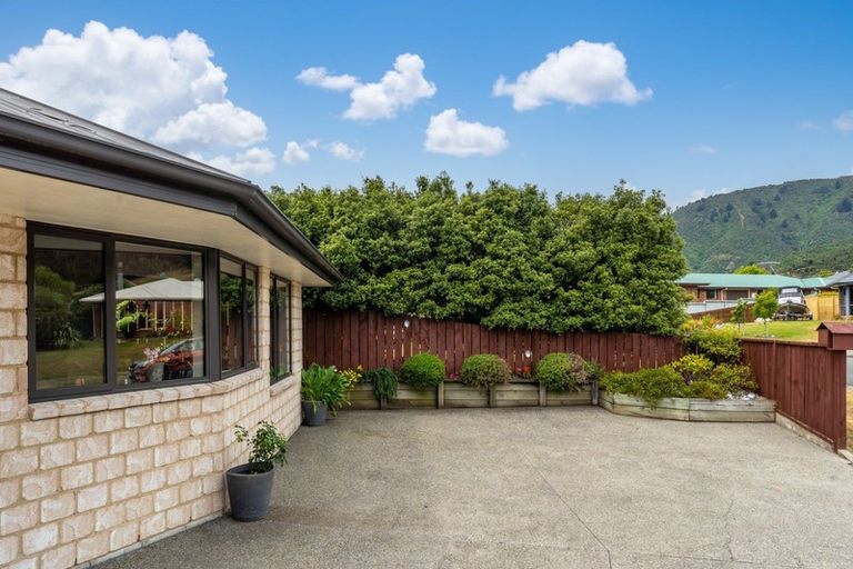 Photo of property in 19 Admiralty Place, Waikawa, Picton, 7220