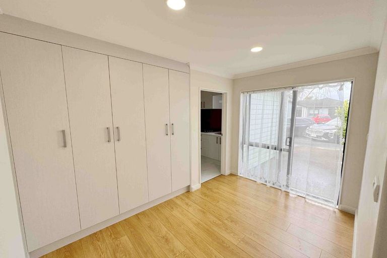 Photo of property in 1 Hard Beech Street, Takanini, 2110