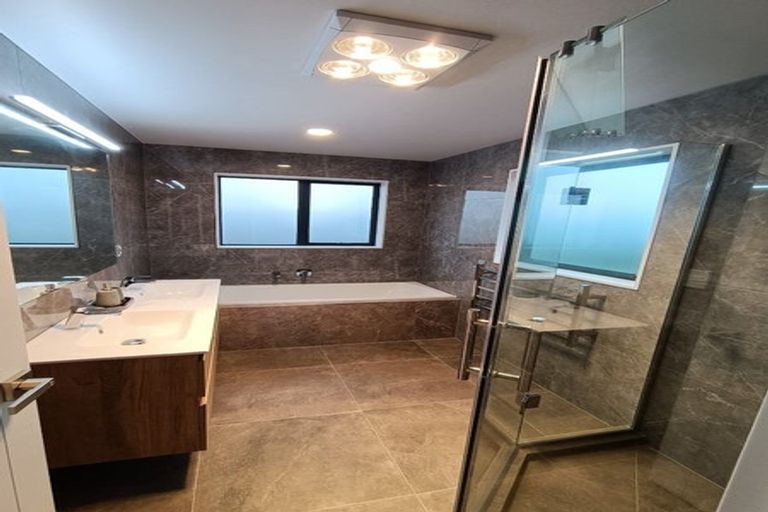 Photo of property in 70 Puni Road, Pukekohe, 2120