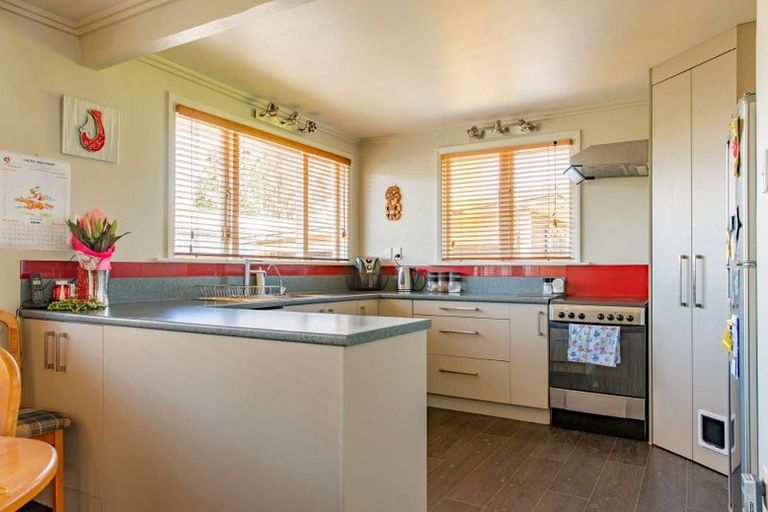 Photo of property in 68 Brougham Street, Westport, 7825