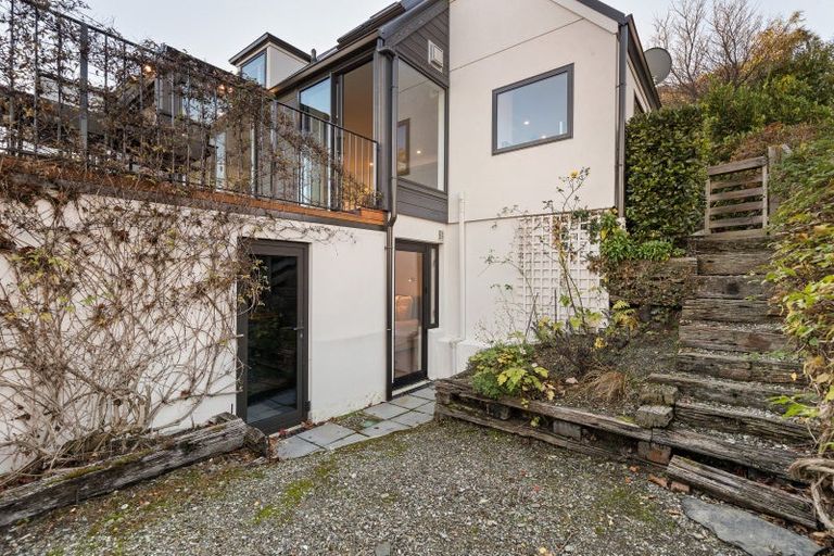 Photo of property in 17 The Terrace, Queenstown, 9300