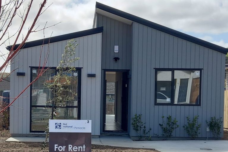 Photo of property in 3 Rongomai Street, Helensville, 0800