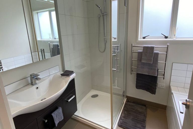 Photo of property in 2 Fennell Crescent, Silverdale, 0932