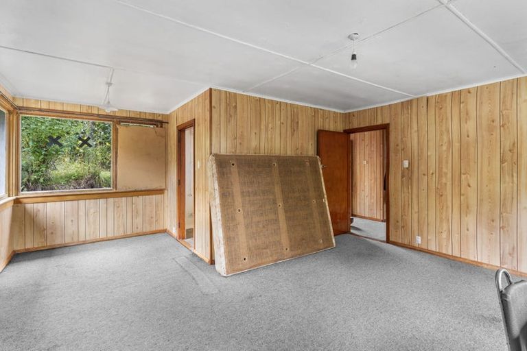 Photo of property in 19 Tui Terrace, Waipori Falls, Outram, 9073