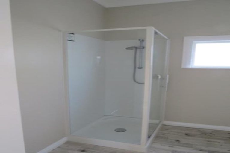 Photo of property in 2 Peace Avenue, Moturoa, New Plymouth, 4310