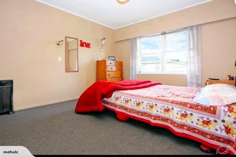 Photo of property in 2/11 Wentworth Avenue, Papatoetoe, Auckland, 2025