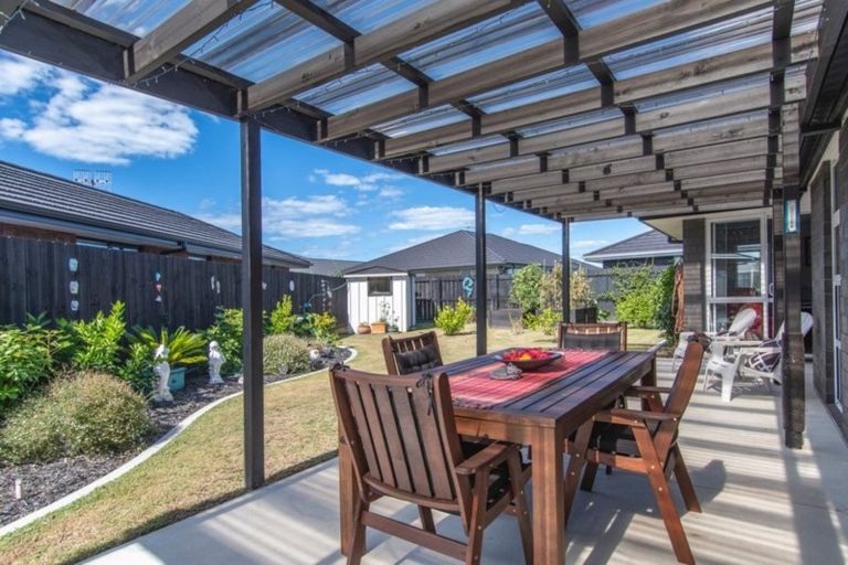 Photo of property in 17 Blanche Road, Papamoa Beach, Papamoa, 3118