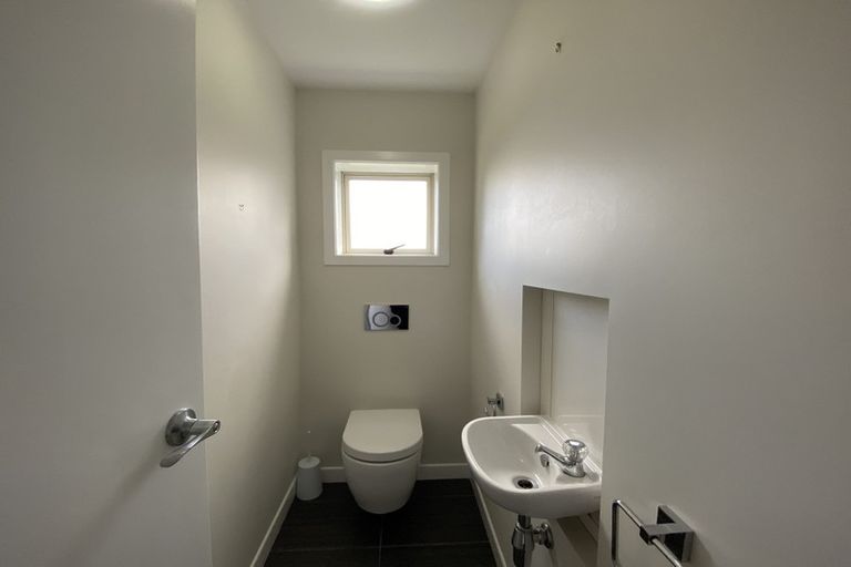 Photo of property in 14 Parkview Place, Pakuranga, Auckland, 2010