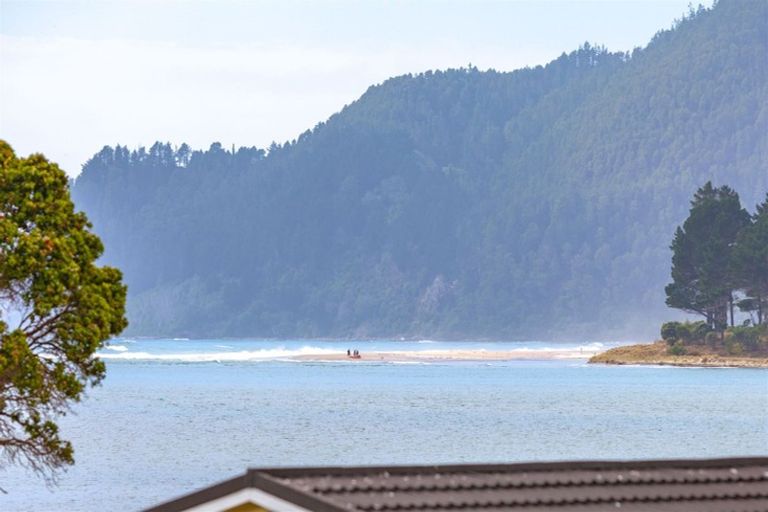 Photo of property in 83 Manaia Road, Tairua, 3508