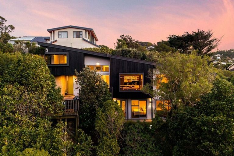Photo of property in 160a Oban Street, Wadestown, Wellington, 6012
