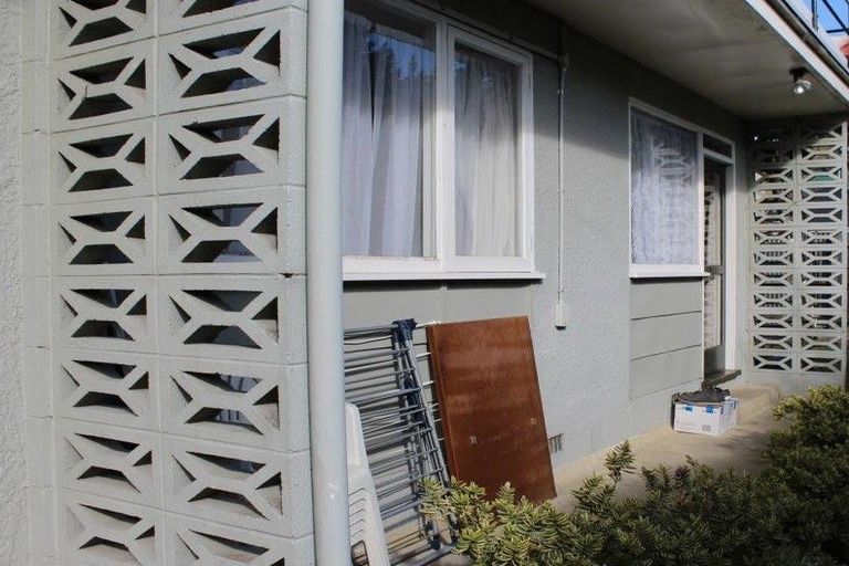 Photo of property in 212 Kaikorai Valley Road, Bradford, Dunedin, 9011