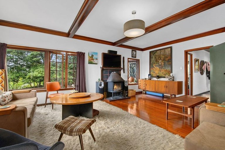 Photo of property in 195 Golf Road, Titirangi, Auckland, 0604