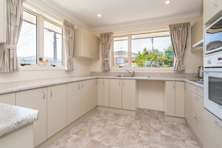 Photo of property in 3 Loudon Street, Green Island, Dunedin, 9018