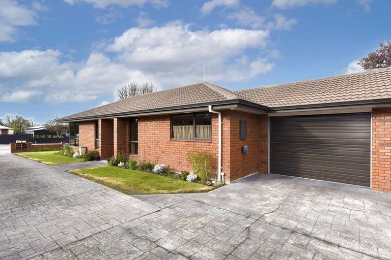 Photo of property in 42a Victoria Street, Rangiora, 7400