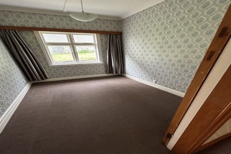 Photo of property in 3 Humber Street, Island Bay, Wellington, 6023